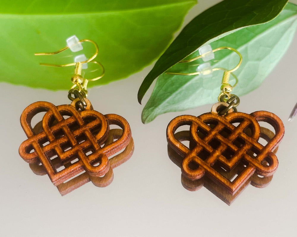 Wooden Double Knot